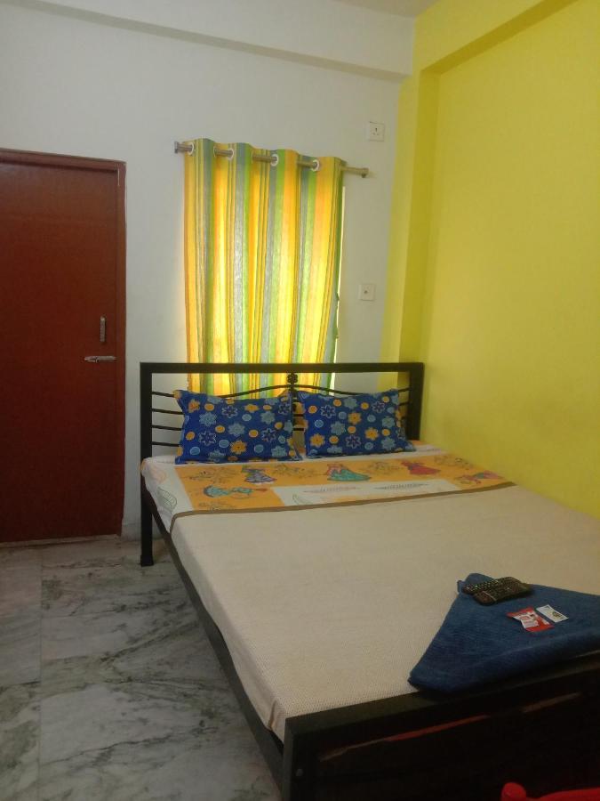 Neer Guest house *